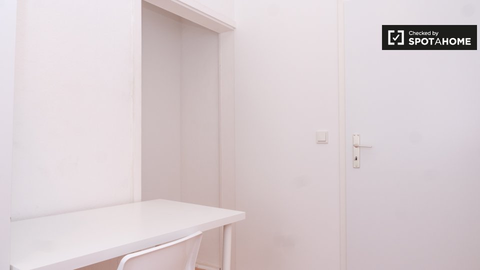 Room, Mehringdamm, Berlin