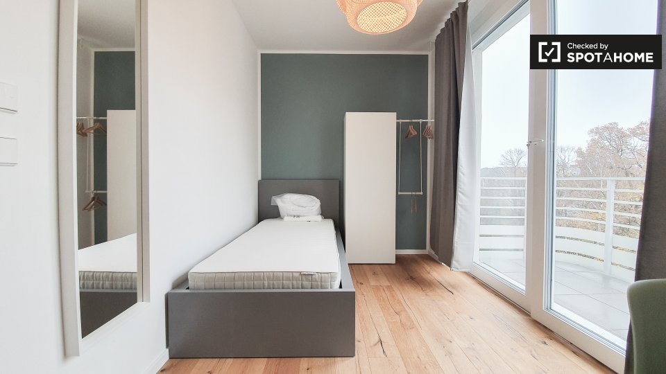 Room, Nazarethkirchstraße, Berlin