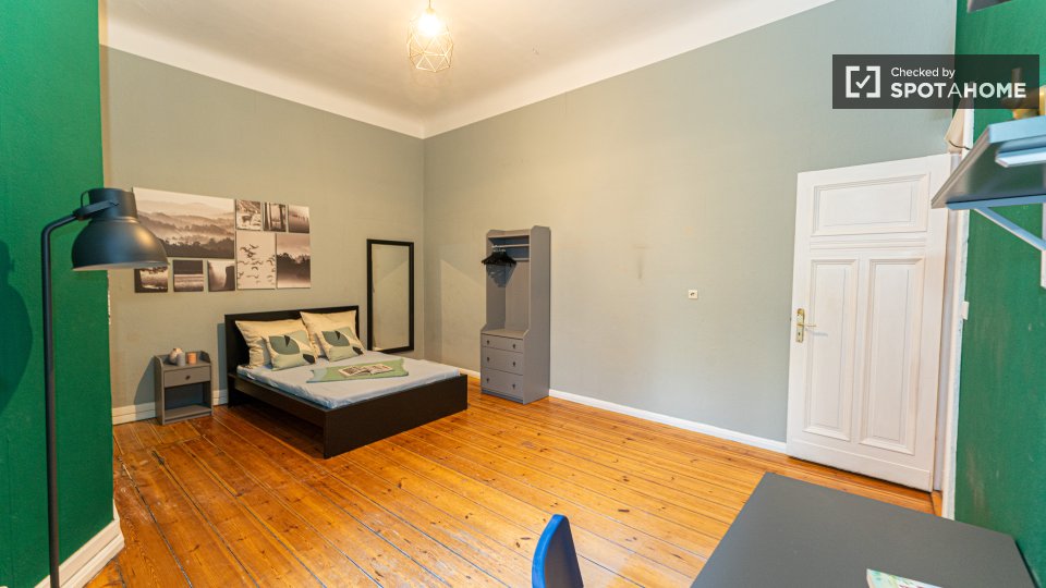 Room, Kantstraße, Berlin