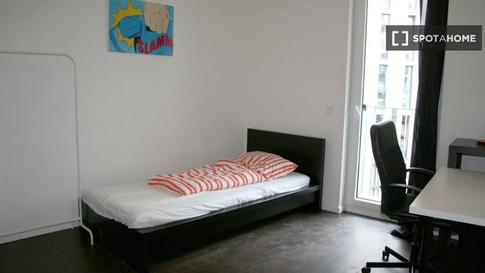 Room, Bernhard-Weiß-Straße-3, Berlin
