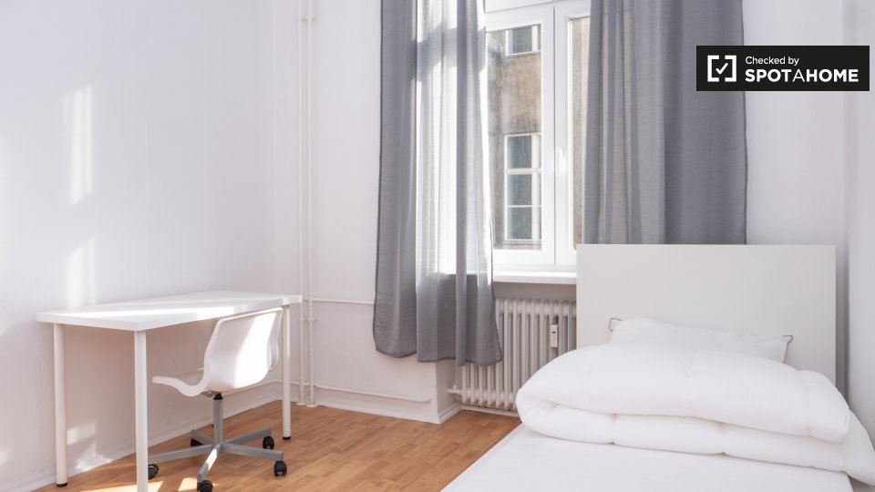 Room, Mehringdamm, Berlin