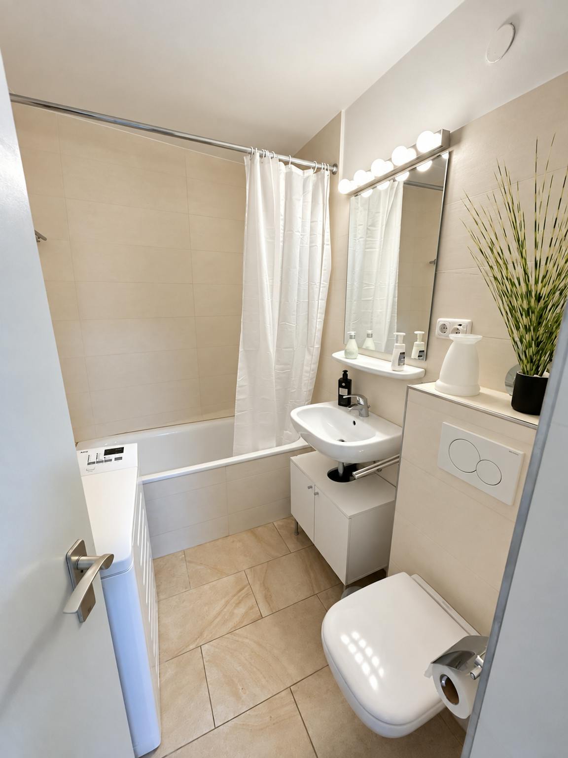 Apartment, Garmischer Straße, Munich