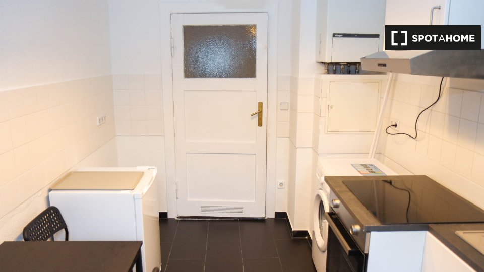 Room, Lauterberger Str., Berlin