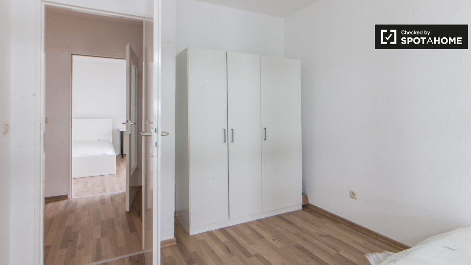 Room, CharlottenstraßeB, Berlin