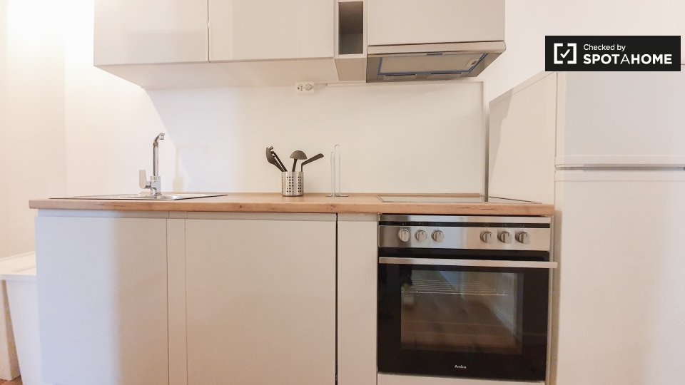 Room, Nazarethkirchstraße, Berlin