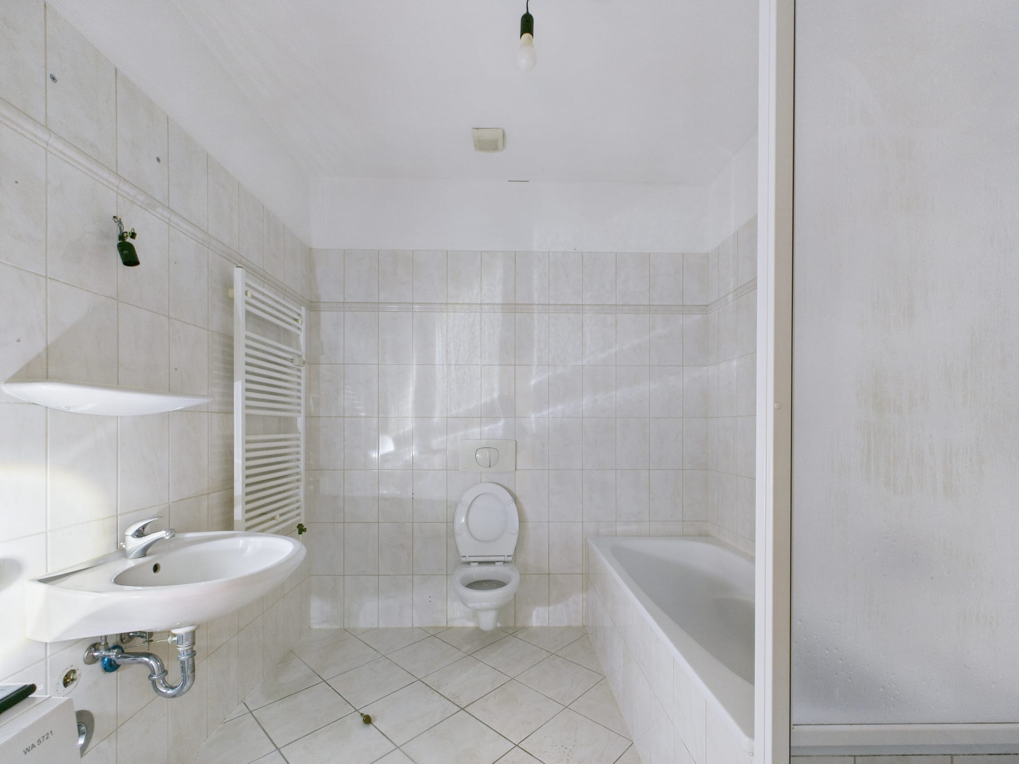 Room, Bahnhofstraße 3, 12555 Berlin, Germany, Berlin