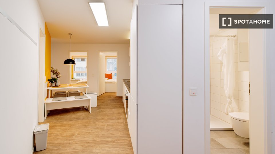 Room, WE.8, Berlin