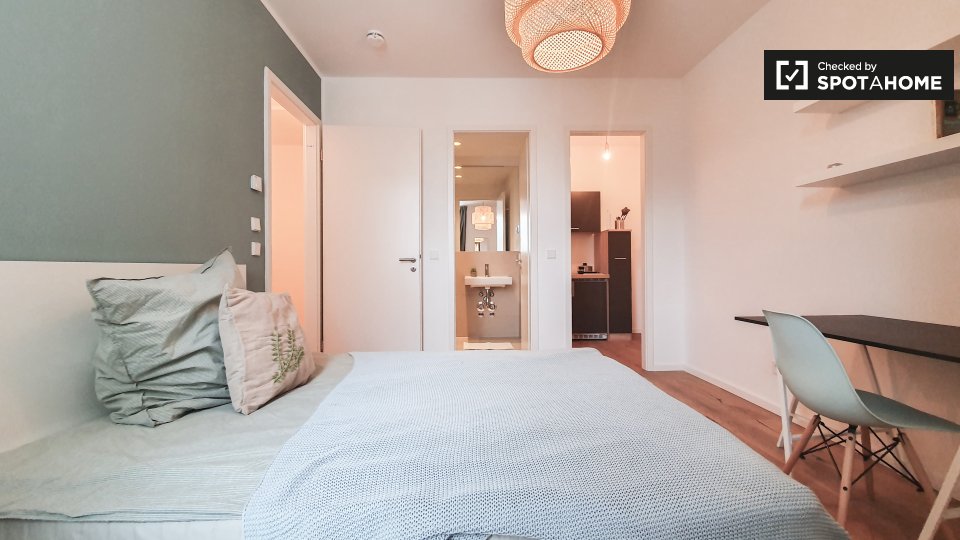 Room, Nazarethkirchstraße, Berlin