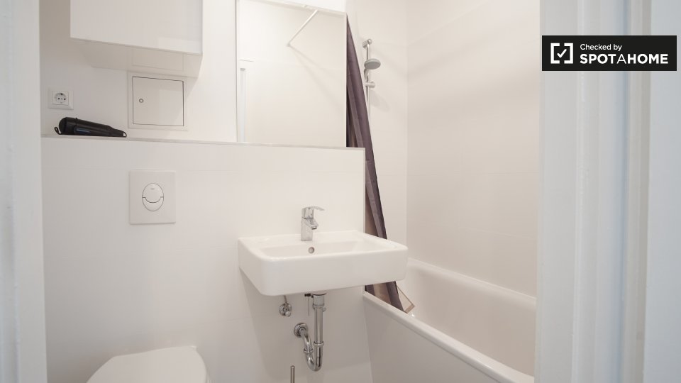 Room, Neltestraße 31, 12489 Berlin, Germany, Berlin