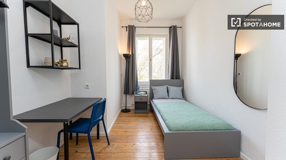 Room, Lauterberger Str., Berlin