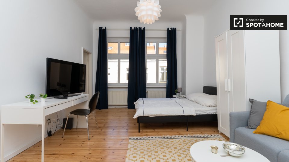 Apartment, Bastianstraße, Berlin