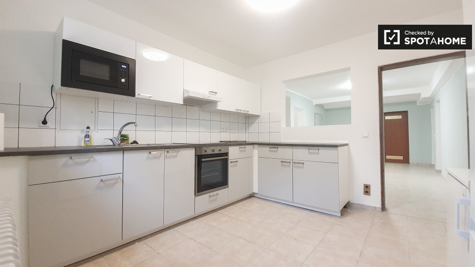 Room, Pfabener Weg, Berlin