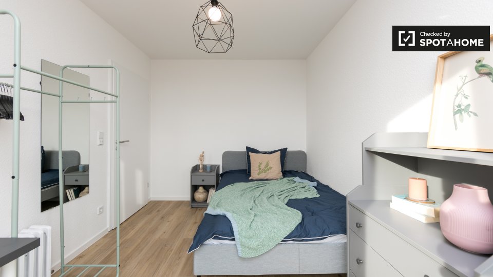 Room, Bismarckstraße, Berlin