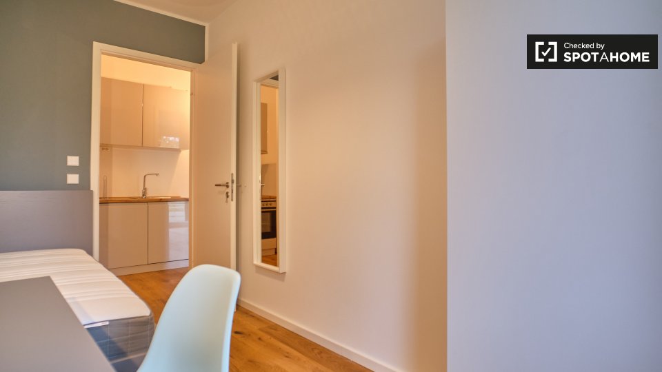 Room, Nazarethkirchstraße, Berlin