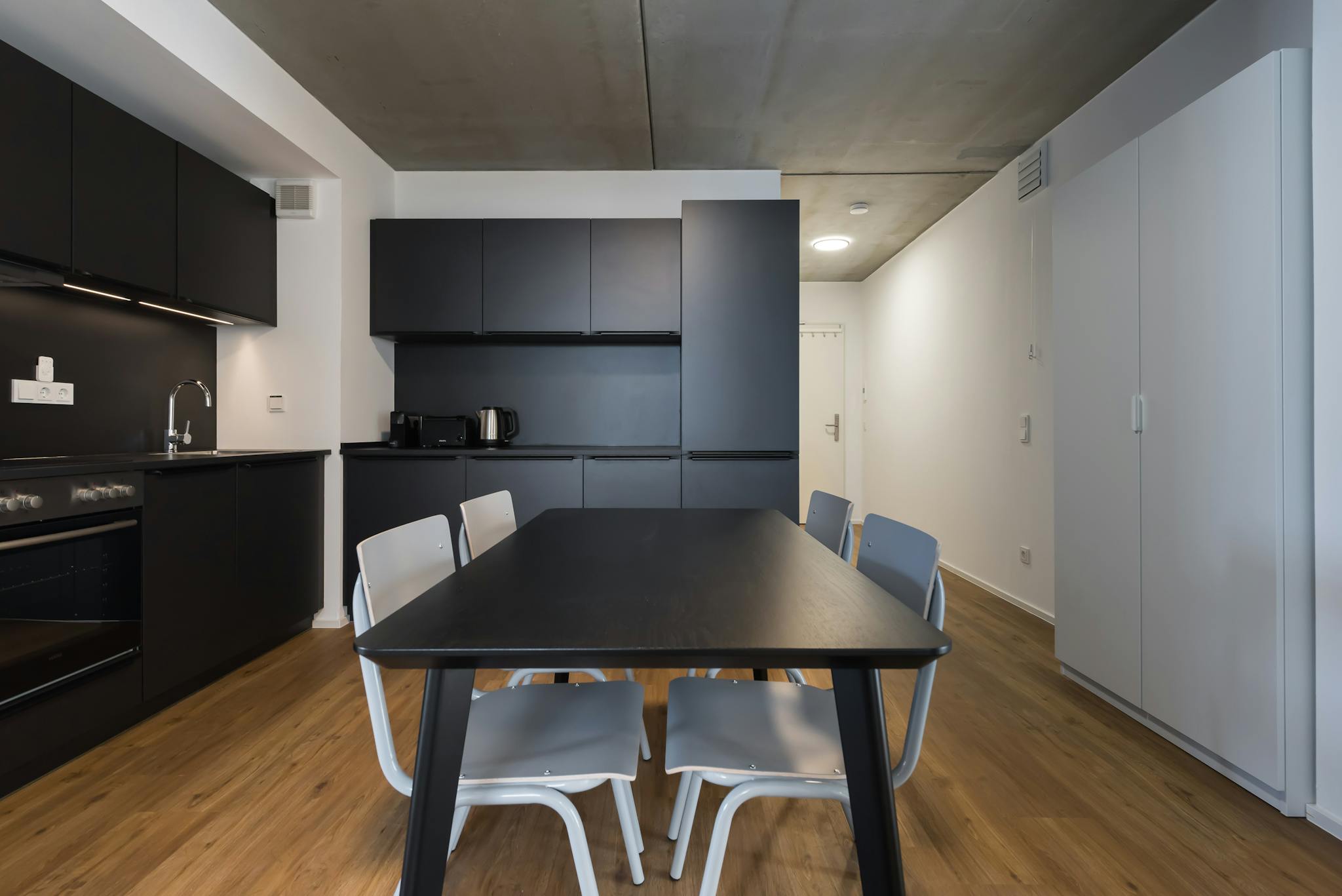 Apartment, Gref-Völsing-Straße, Frankfurt