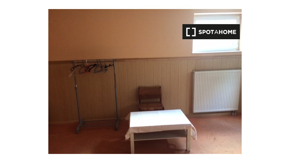 Room, Seegefelder Weg, 13591 Berlin, Germany, Berlin
