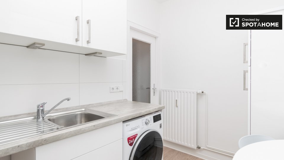Room, Neltestraße, Berlin