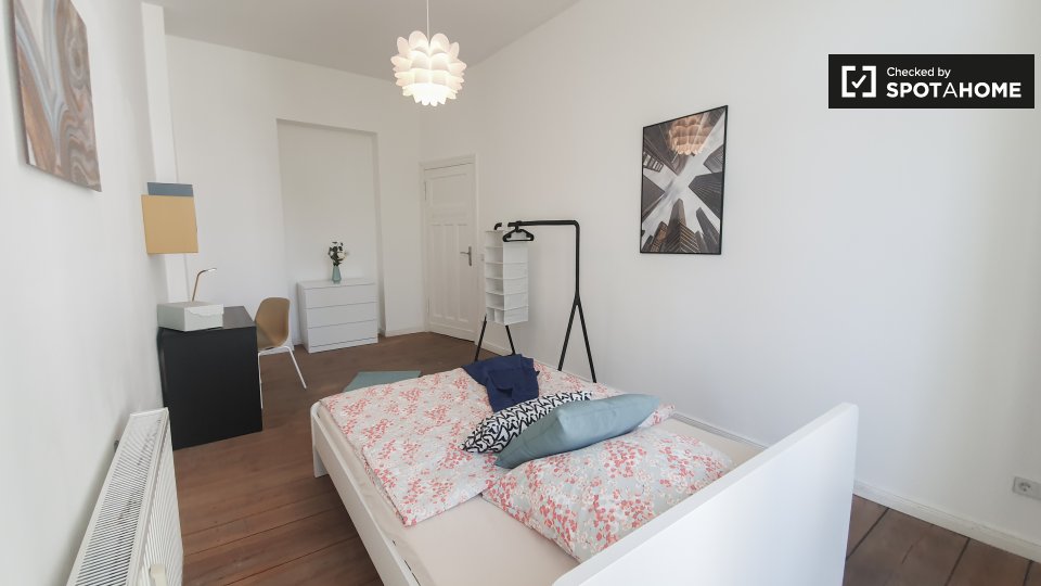 Room, Weimarische Str., Berlin