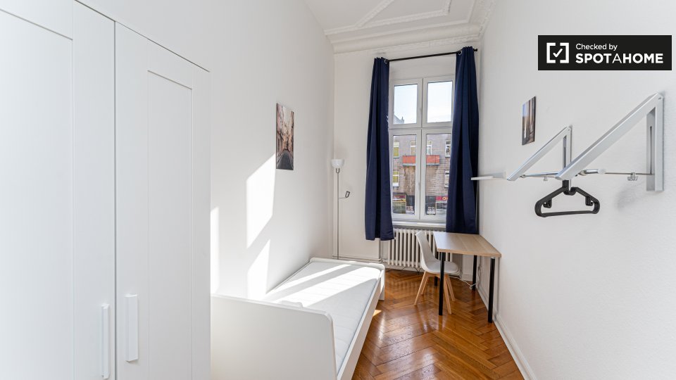 Room, Kaiser-Friedrich-Straße-50, Berlin