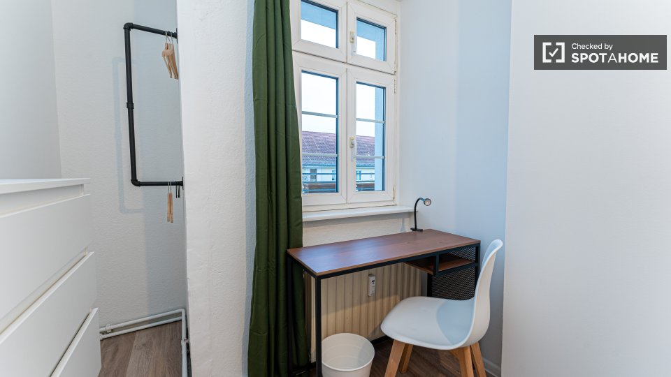 Room, Sterndamm, Berlin