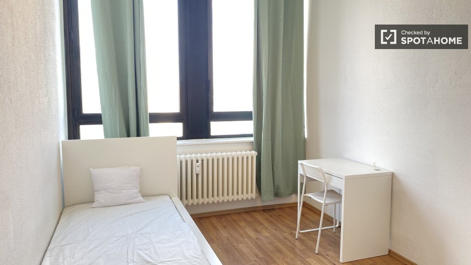 Room, Bismarckstraße, Berlin