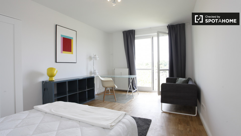 Room, Neltestraße 25, 12489 Berlin, Germany, Berlin