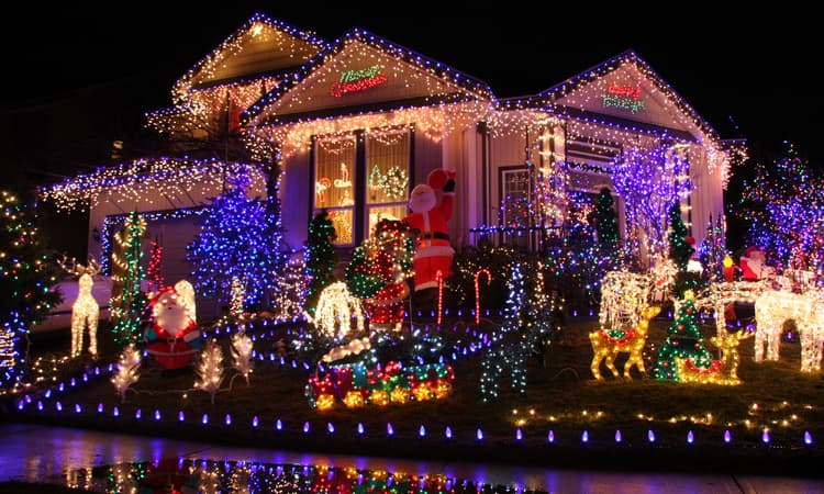 Germans happy to ditch Christmas lights to help save the planet