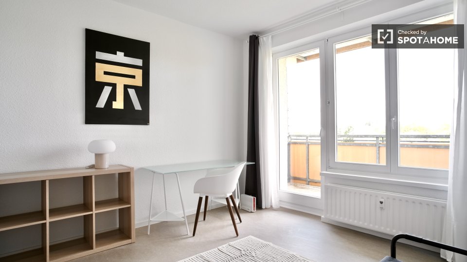 Room, Neltestraße, Berlin