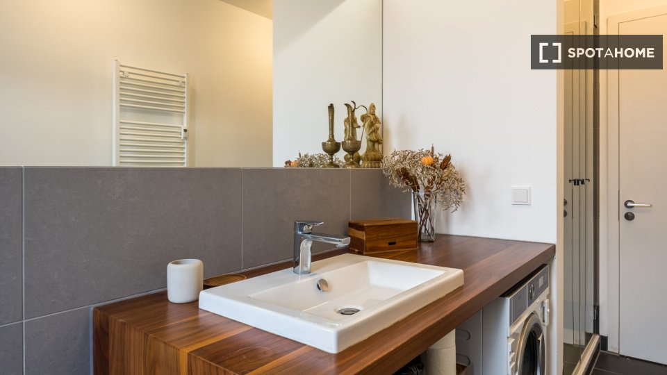 Apartment, Käthe-Niederkirchner-Straße, Berlin