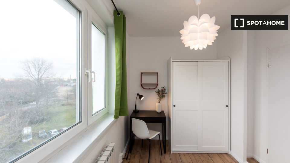 Room, Johanna-Tesch-Straße, Berlin