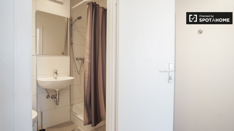 Room, Neltestraße, Berlin
