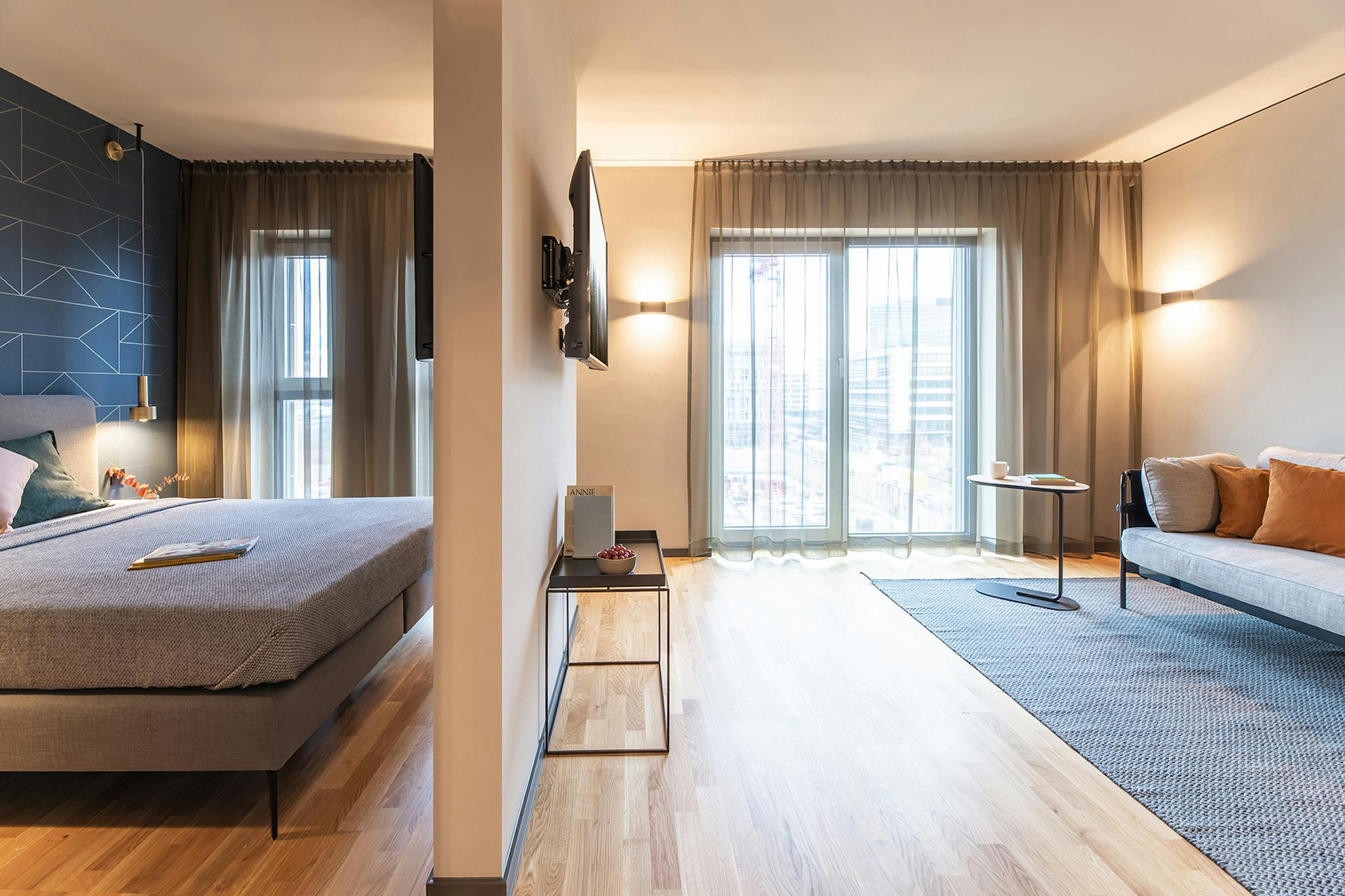 Apartment, Amelia-Mary-Earhart-Straße, Frankfurt