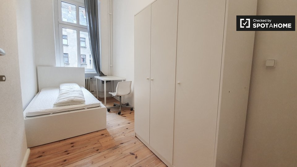 Room, Kottbusser Damm-30, Berlin