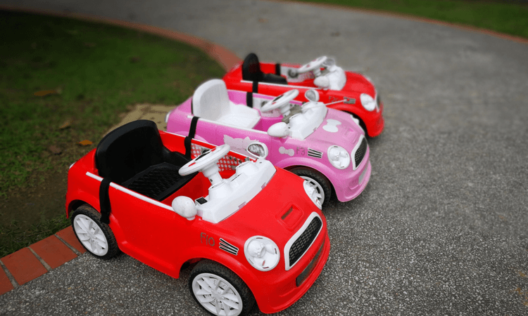 German student breaks racing world record on children's toy car