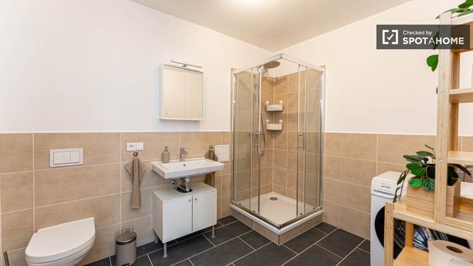 Room, Müllerstraße, Berlin