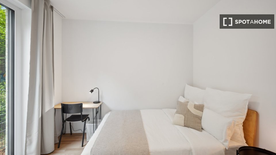 Room, SchmidstraßeF-K, Berlin