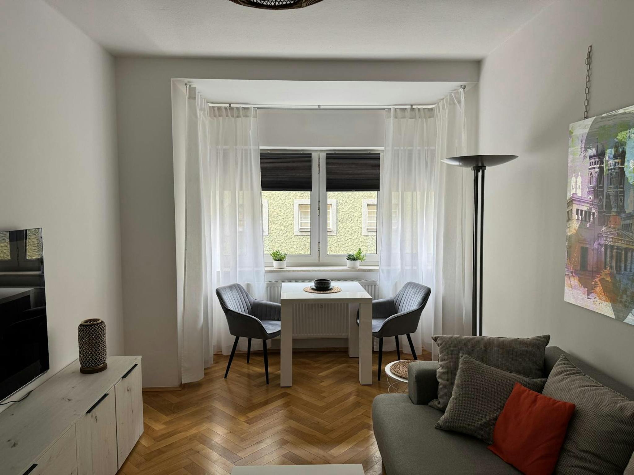 Apartment, Voßstraße, Munich
