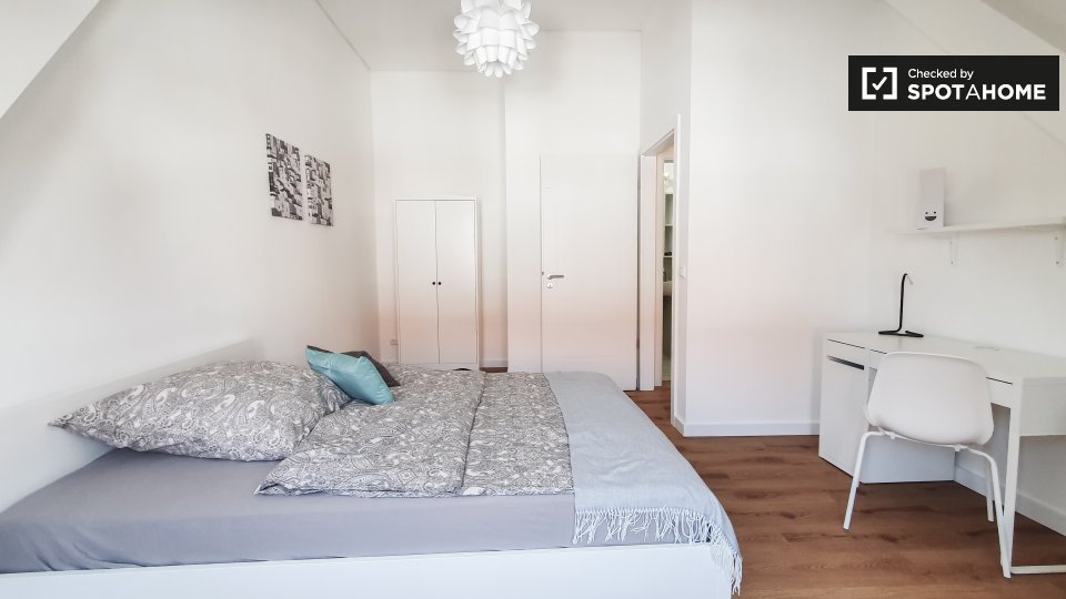 Room, Brückenstraße, Berlin