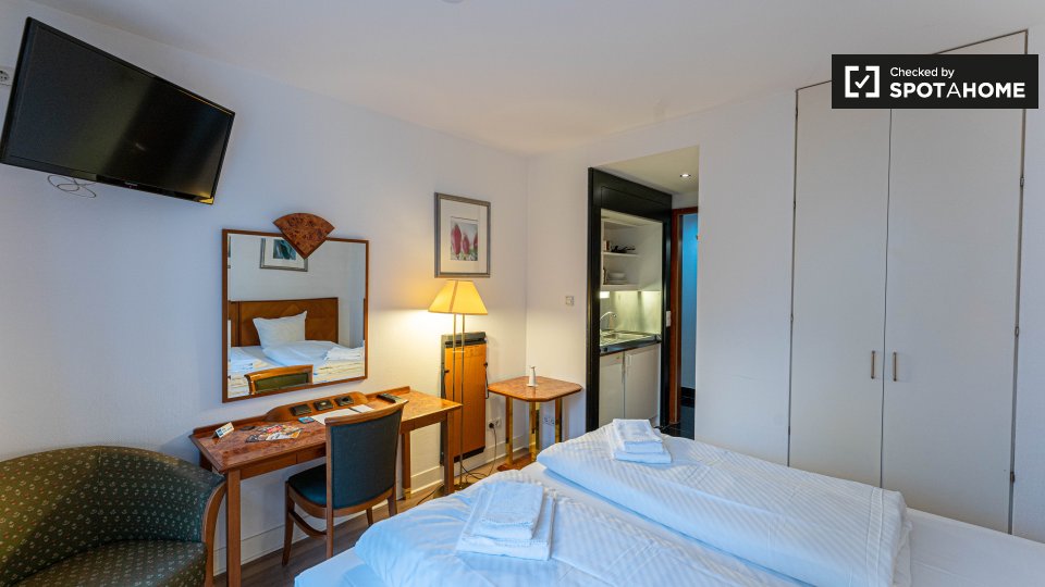 Apartment, Osnabrücker Str., Berlin