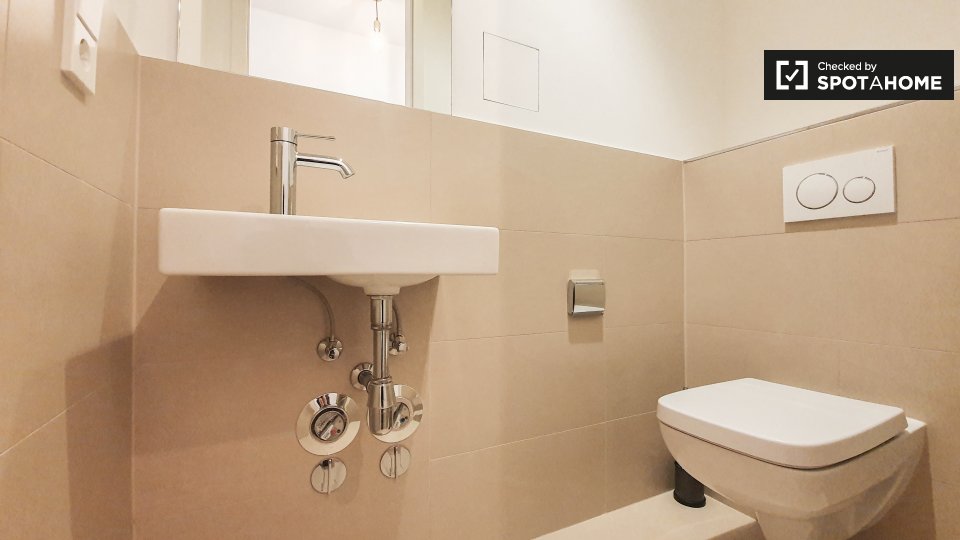 Room, Nazarethkirchstraße, Berlin