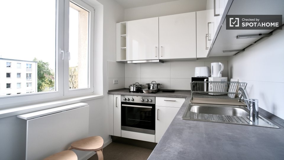 Room, Neltestraße, Berlin
