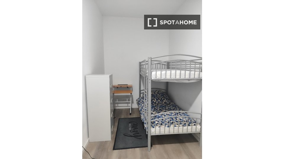Room, Wilhelminenhofstraße, Berlin