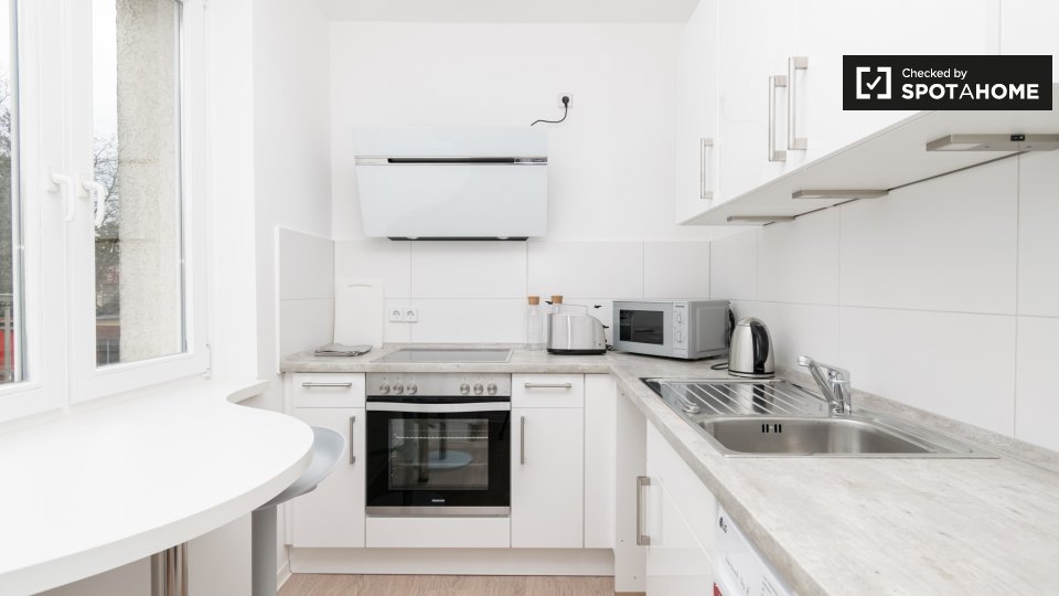 Room, Neltestraße, Berlin