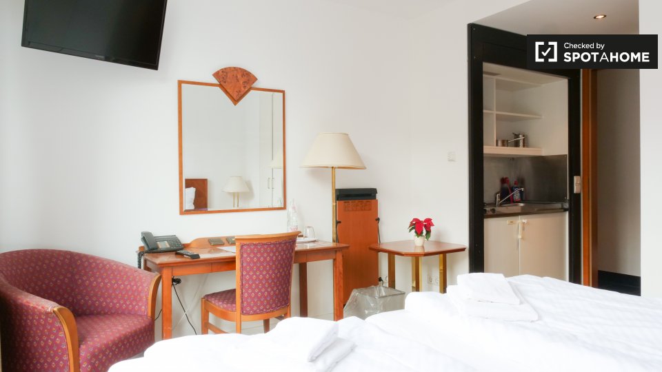 Apartment, Osnabrücker Str., Berlin