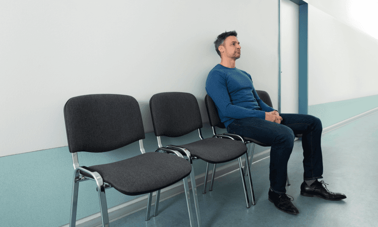 Hamburg Welcome Centre leaves newcomers waiting 5 months for appointment
