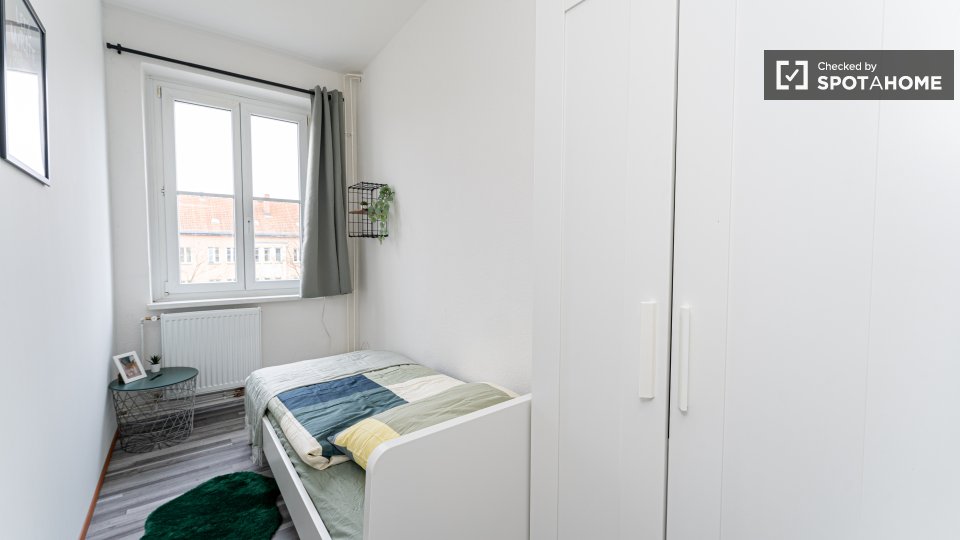 Room, Sterndamm, Berlin