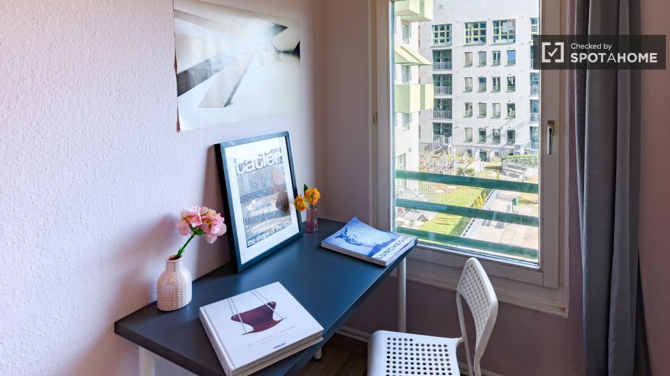 Room, CharlottenstraßeB, Berlin