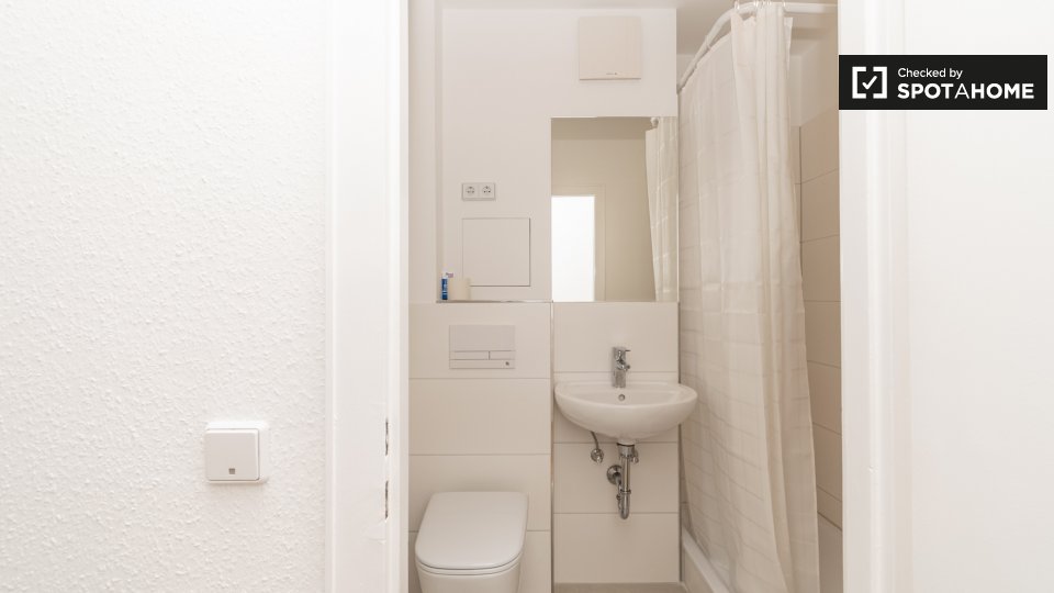 Room, Neltestraße, Berlin