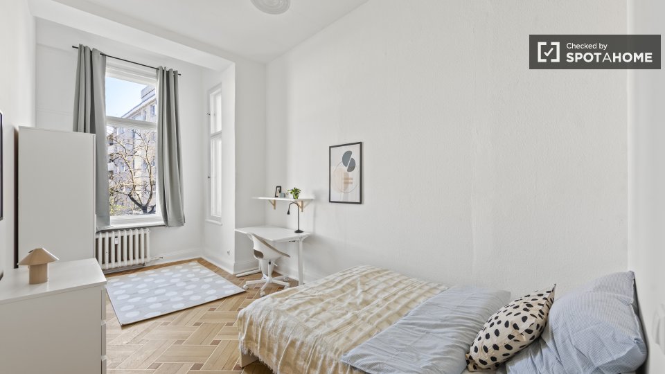 Room, Münchener Str., Berlin