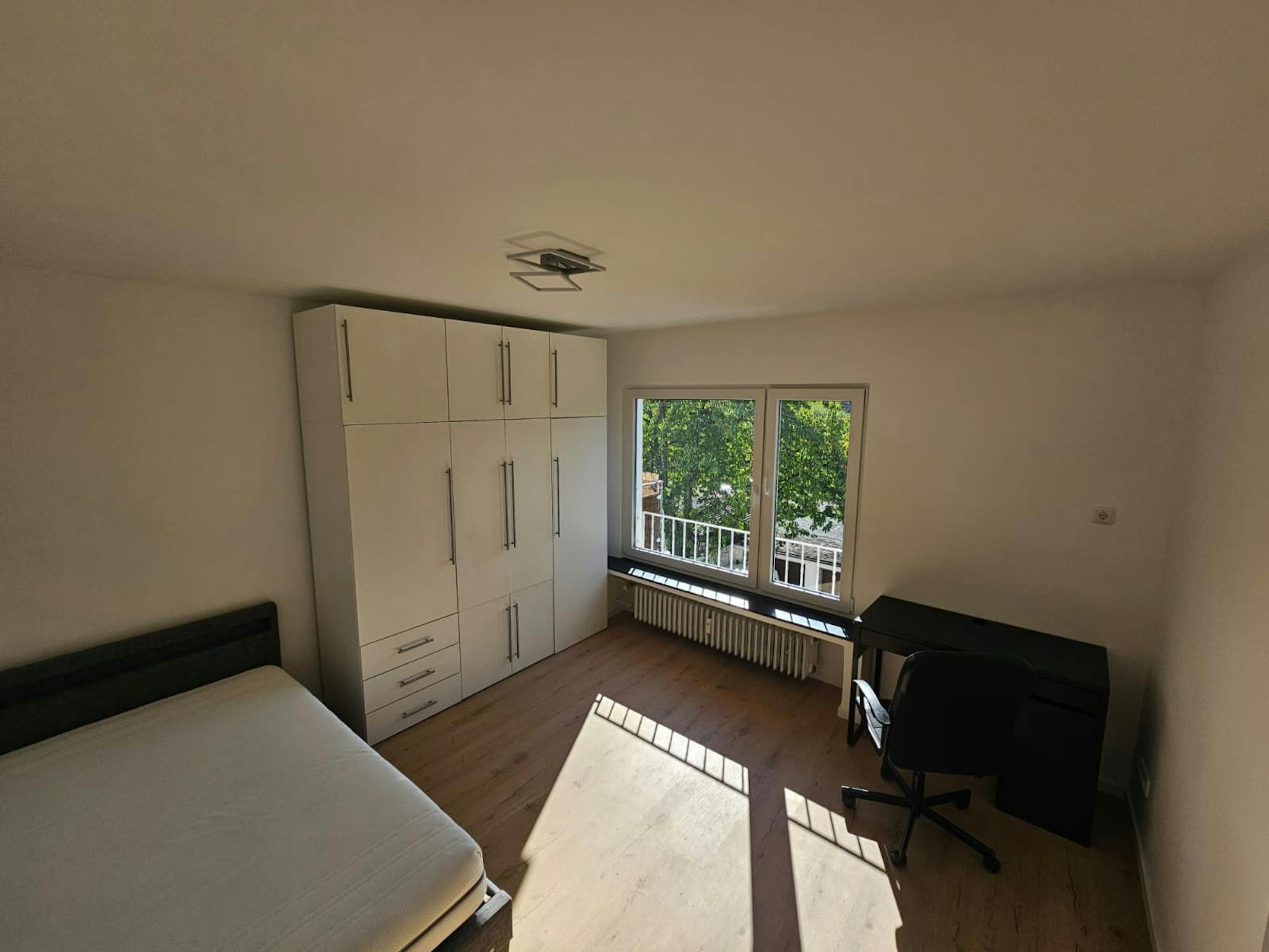 Apartment, Zeppelinstraße, Dusseldorf
